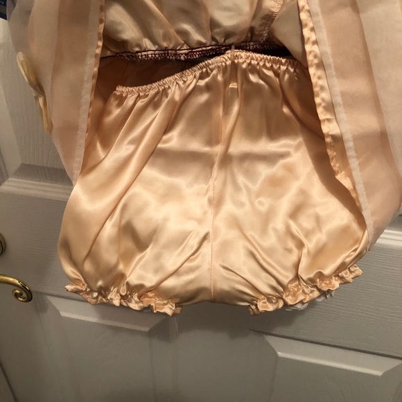 6 Months Red and Cream Dress w/ Undershorts - Picture 7 of 7